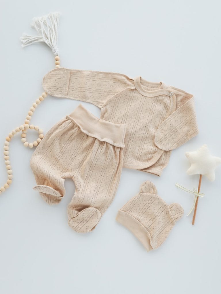 Костюм з роспашонкою